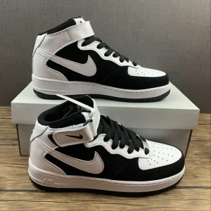 AF1’07 Mid White & Black