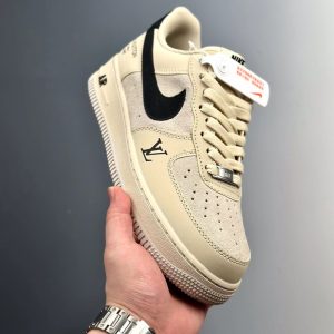 Air Force 1 LV Leather