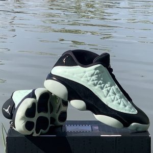 AJ13 Low Singles Day