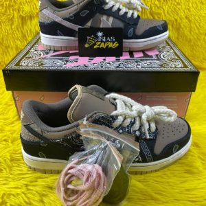 SB Dunk Travis Special