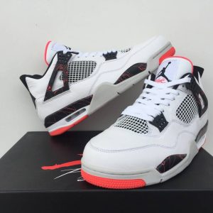 AJ4 new colorways shipped