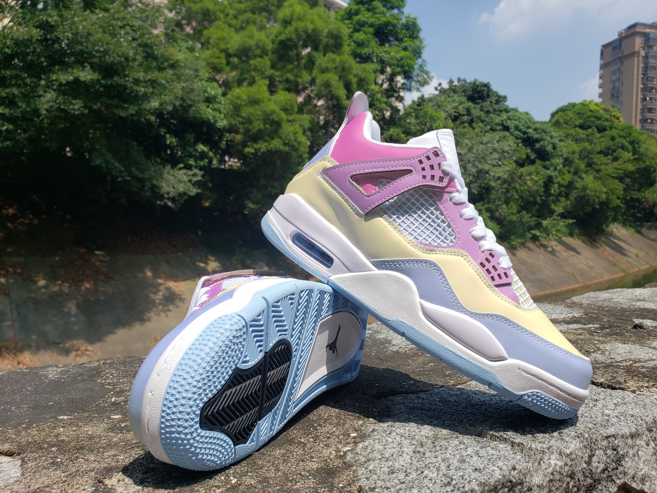 pastels aj4 off white