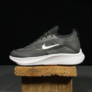 Zoom Fly4 White And Black