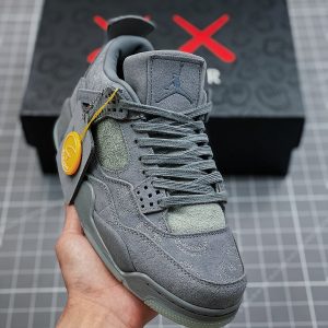 AJ4 Retro x Kaws