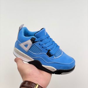 Jordan 4 "University Blue"