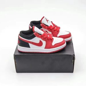 Jordan 1 Low Reverse Black