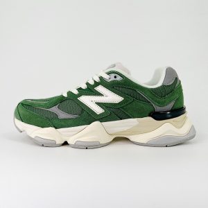 New Balance 9060 Nori in Green