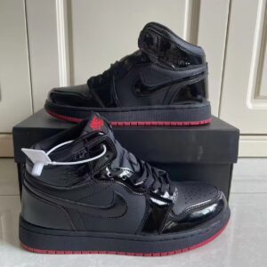 AJ1 Black Red
